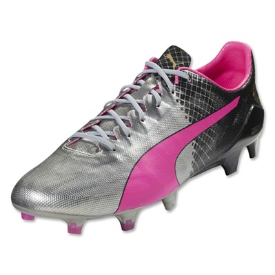 如何选择一款适合自己的足球鞋,哪款足球鞋好