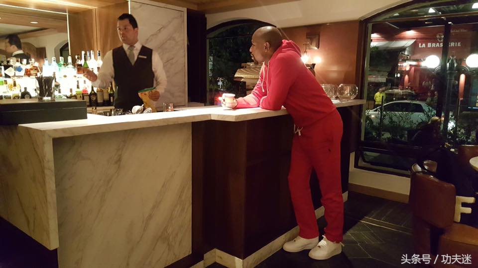 梅威瑟爱马仕包包,梅威瑟登长城图片