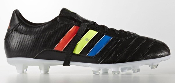 适合宽脚的碎钉足球鞋推荐,最适合亚洲脚型的足球鞋推荐