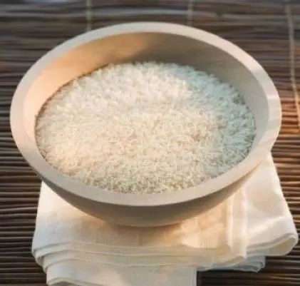 有护肤手法真的能淡化法令纹吗,晚上护肤后如何按摩让法令纹消除