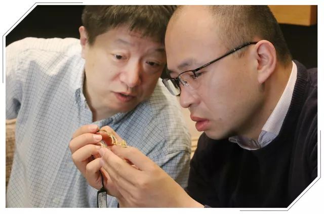 年终奖怎么花，送礼买什么手表？大咖带你逛表店