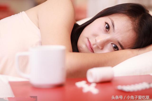 42岁女性月经不正常是不是更年期,42岁女性月经不正常怎么办