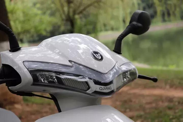 汽车自动灯测评,铃木110踏板摩托车最新款电喷