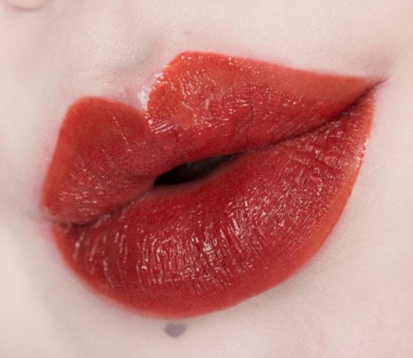 爱丽小屋牛奶巧克力唇釉,爱丽小屋darlingtint试色