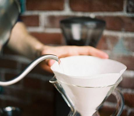 手冲咖啡与直接泡的区别,手冲咖啡粉一般加多少水