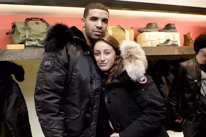 supremextnf联名机能冲锋衣,supreme联名tnf羽绒服