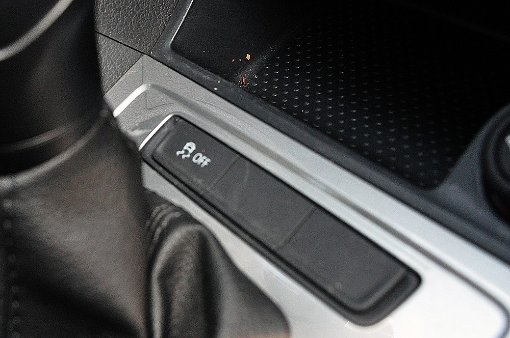 热销车体验|都说不懂车的人才买它?|Y车评