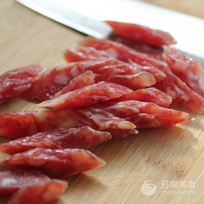 煲仔饭的做法电饭锅视频,煲仔饭的做法不用砂锅