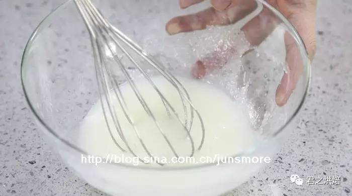 巧克力曲奇超松软,黄油130克做巧克力曲奇饼干