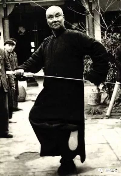 老上海天鹅阁在哪里,找不到的老歌曲简谱