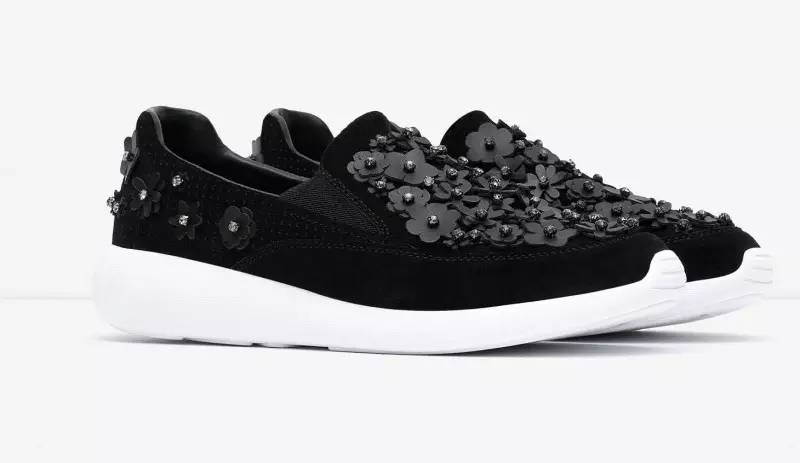 今年最流行的平底鞋,今年春夏有什么平底鞋品牌