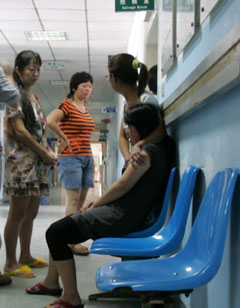 五岁女孩突然*体下**流血，原因竟是妈妈的一个不小心！