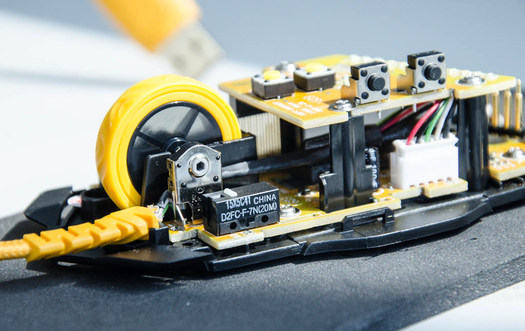 贱驴绝尘鼠标评测,贱驴325s是光电鼠标吗