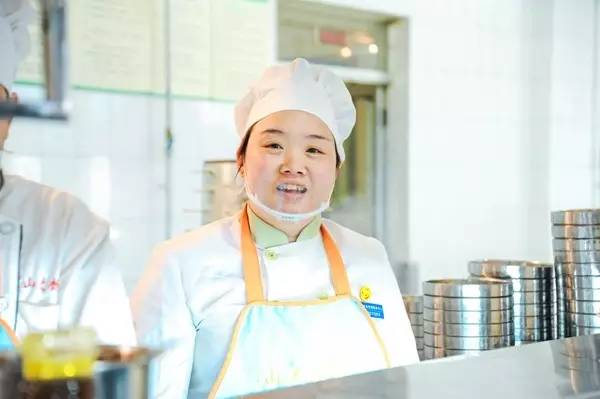 山大食堂洪家楼校区,山大洪楼校区的食堂怎么样