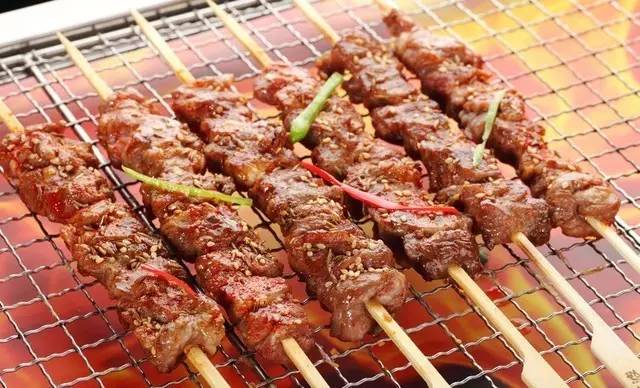 谁能有我毒？我的“深夜毒霸”称号可不是浪得虚名