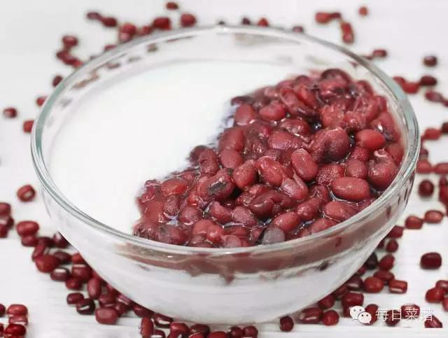 红豆糖水怎么煮快速烂,煮红豆快速出沙有妙招