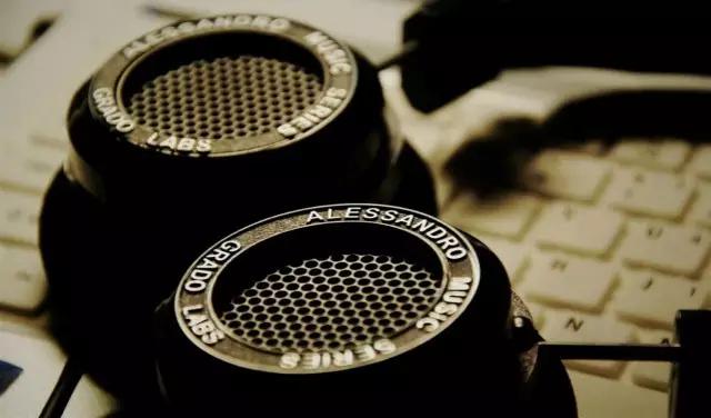 从1千到1万的声音,100到1万耳机对比