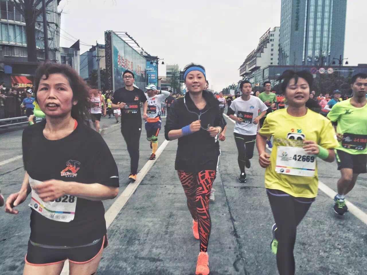 如果跑步是一种病我已经病入膏肓 (跑步能治愈一切伤痛和不堪)