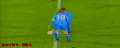 铲射破门gif,gif足坛十大读秒绝杀