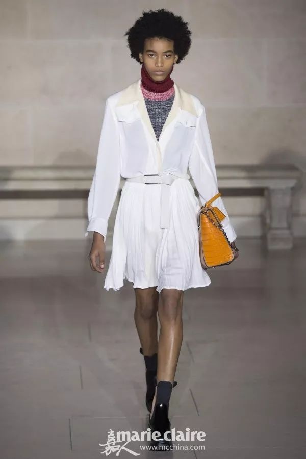 刘雯马丁靴搭配,刘雯宋茜夏天穿搭