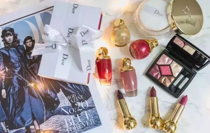 2017蹇呬拱褰╁鍗曞搧,2017澶х墝褰╁鏂板搧