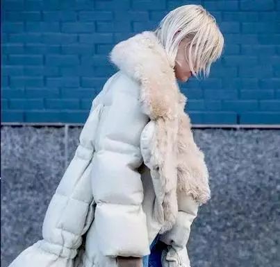 静电衣服沾灰怎么处理,衣物静电粘毛怎么处理