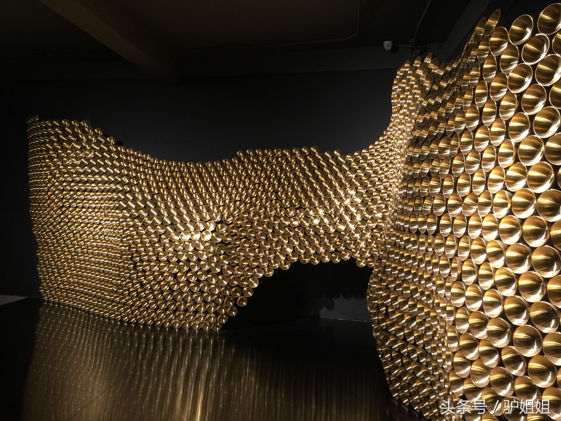 世界上纯金打造的别墅,黄铜做的房子