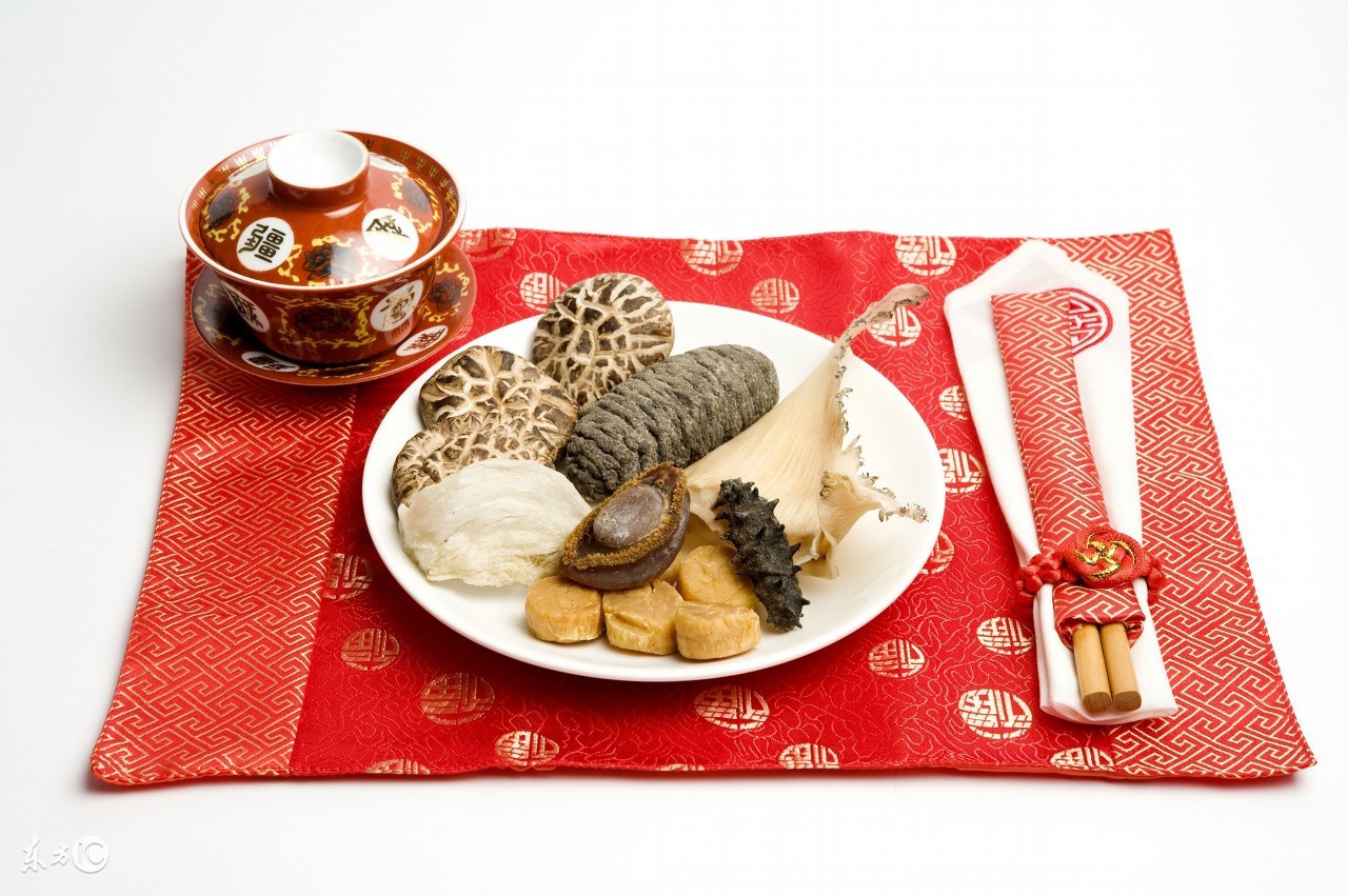 经常吃海参的人一定要看完视频,经常吃海参的人还有得癌症的吗