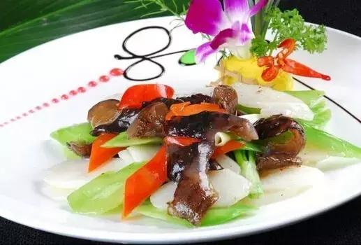 天天吃海参的人之后的感想,常吃海参的人身体会发生哪些变化