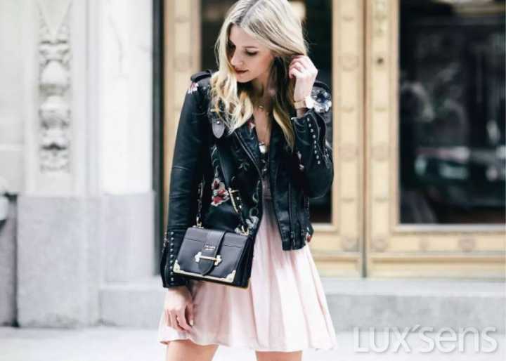 prada奢侈品包包几月买最便宜,prada女包正品价格多少钱