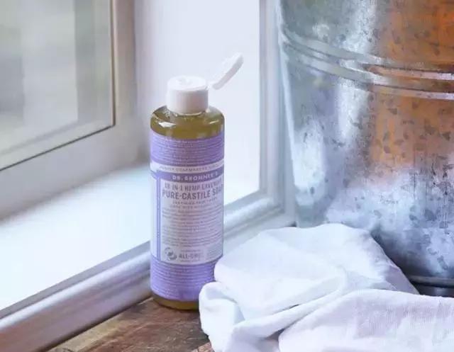 英国新晋准王妃的化妆台上，有哪些私房好物？