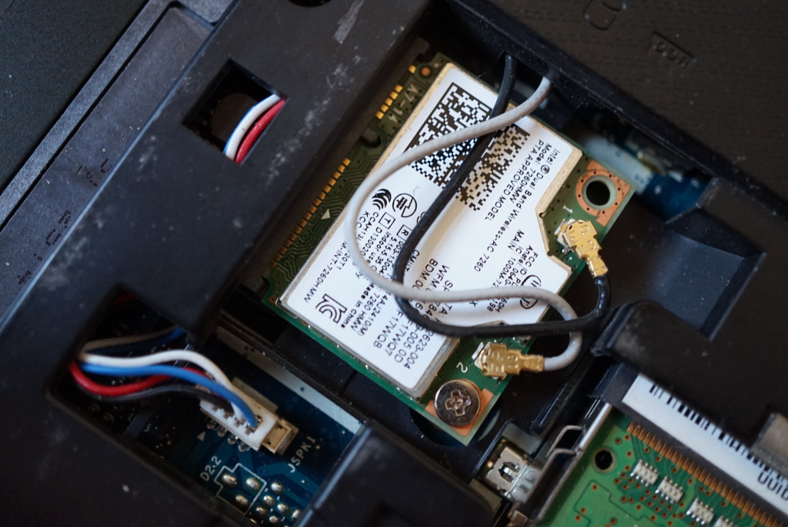 小试菜刀，用米家螺丝刀给笔记本换网卡