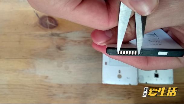 手机充电宝坏了充不上电怎样维修,手机充不上电该怎么跟修理师傅说