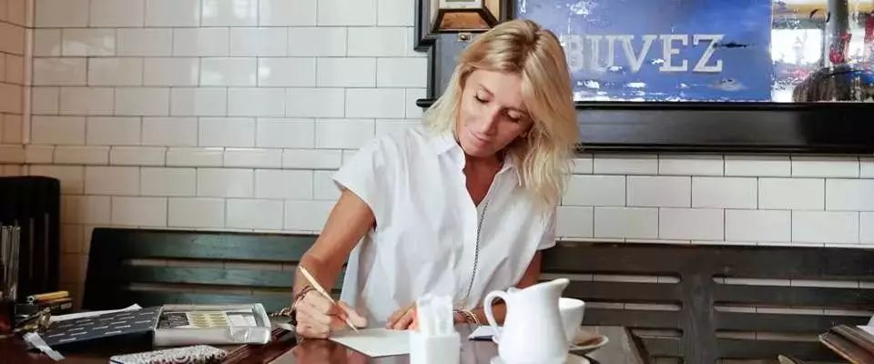 对不起，不能我一个人穷！只能把这些美翻了的猫咪美妆安利给你了