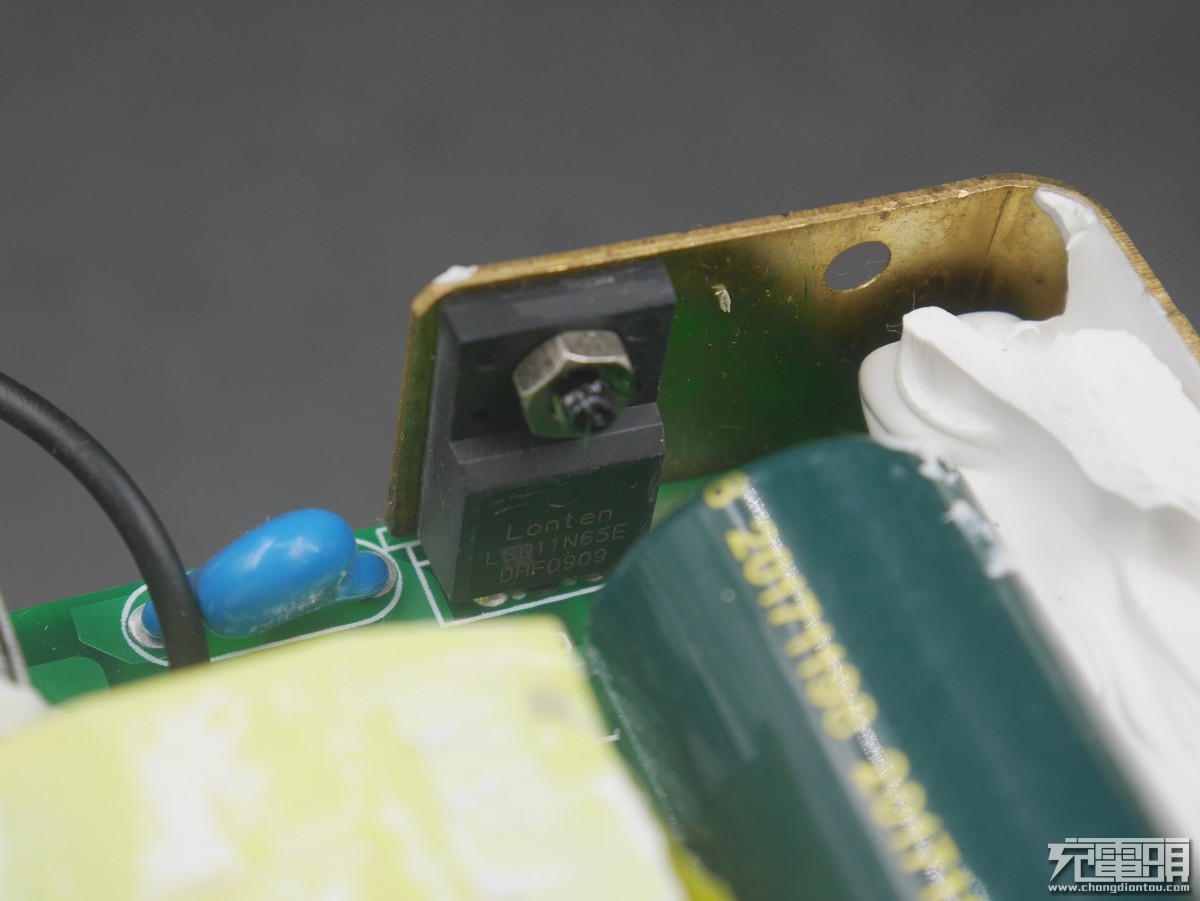 有没有仿的很真的苹果充电器,贫穷限制了我的想象力动画