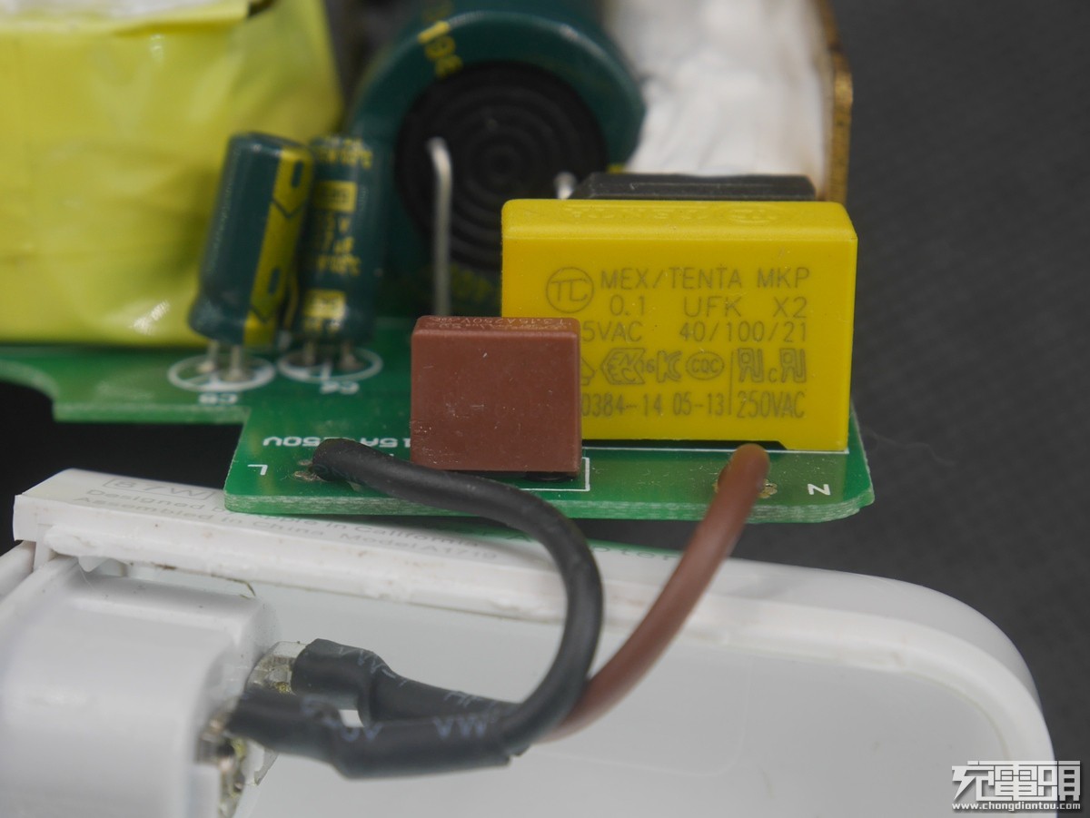 有没有仿的很真的苹果充电器,贫穷限制了我的想象力动画