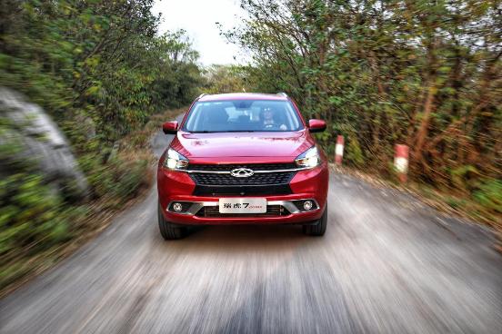 瑞虎71.6t和瑞虎7plus1.6t的区别,瑞虎7plus和cs55plus哪个好