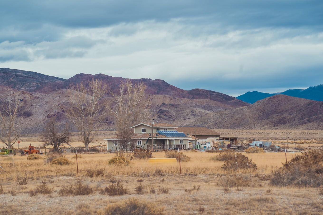 鍐呭崕杈惧窞鑻辨枃姝屾洸,鍐呭崕杈惧窞鐨勬瓕