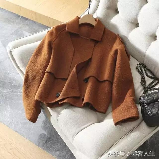 高圆圆晒别墅照，不料腿上的“魔术裤”亮了，网友：给我来一打