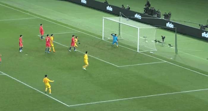 于大宝绝杀伊拉克在哪踢的,于大宝进韩国头球