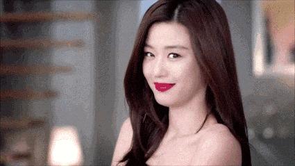 女人不敷面膜的后悔,女人不敷面膜还是那么美