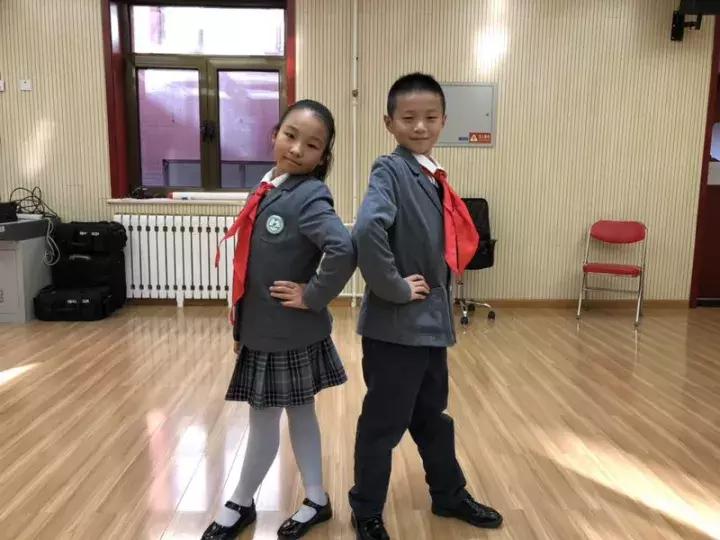 各个学校校服款式,今年学校最流行的校服