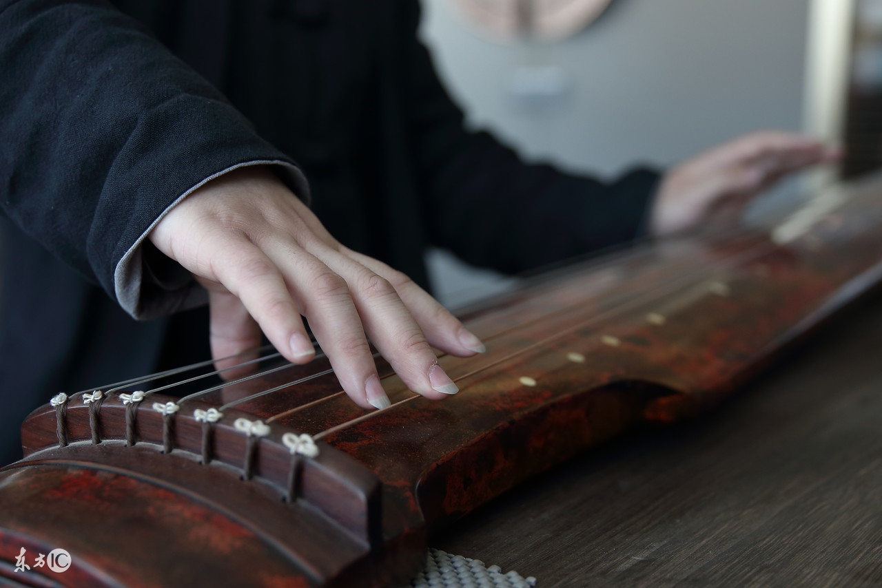 古琴每次弹都要调音是不够好吗,古琴沙音打板视频