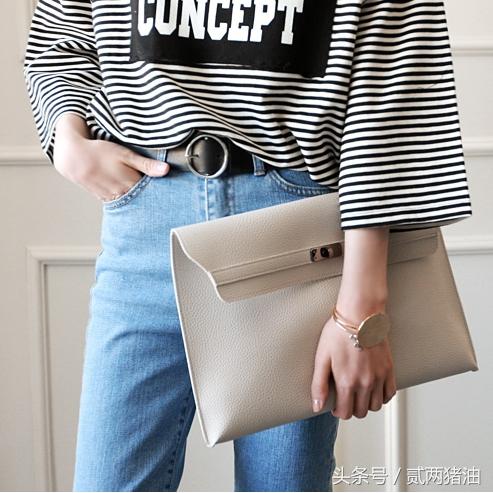 新年除了买新衣服之外，包包也不能缺少！想省钱当然选择逛淘宝啦