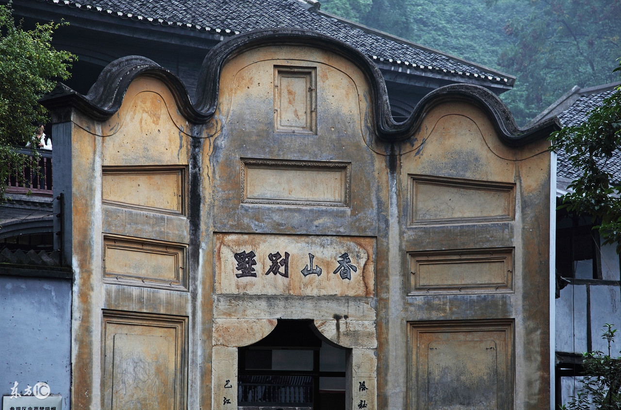 重庆雾都攻略,雾都重庆有多魔幻