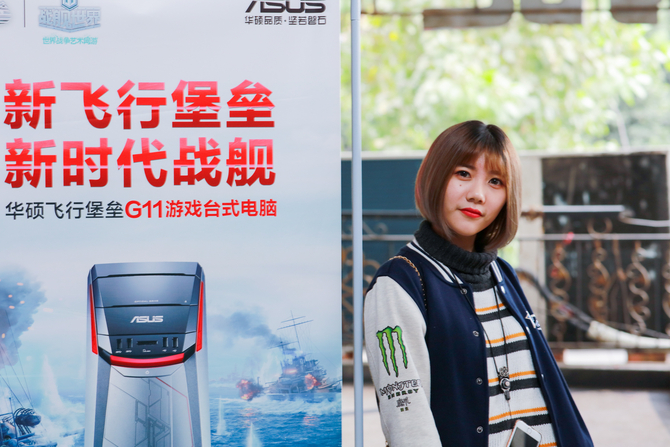 佳能70-200和85哪个拍人像好,佳能851.8镜头测评