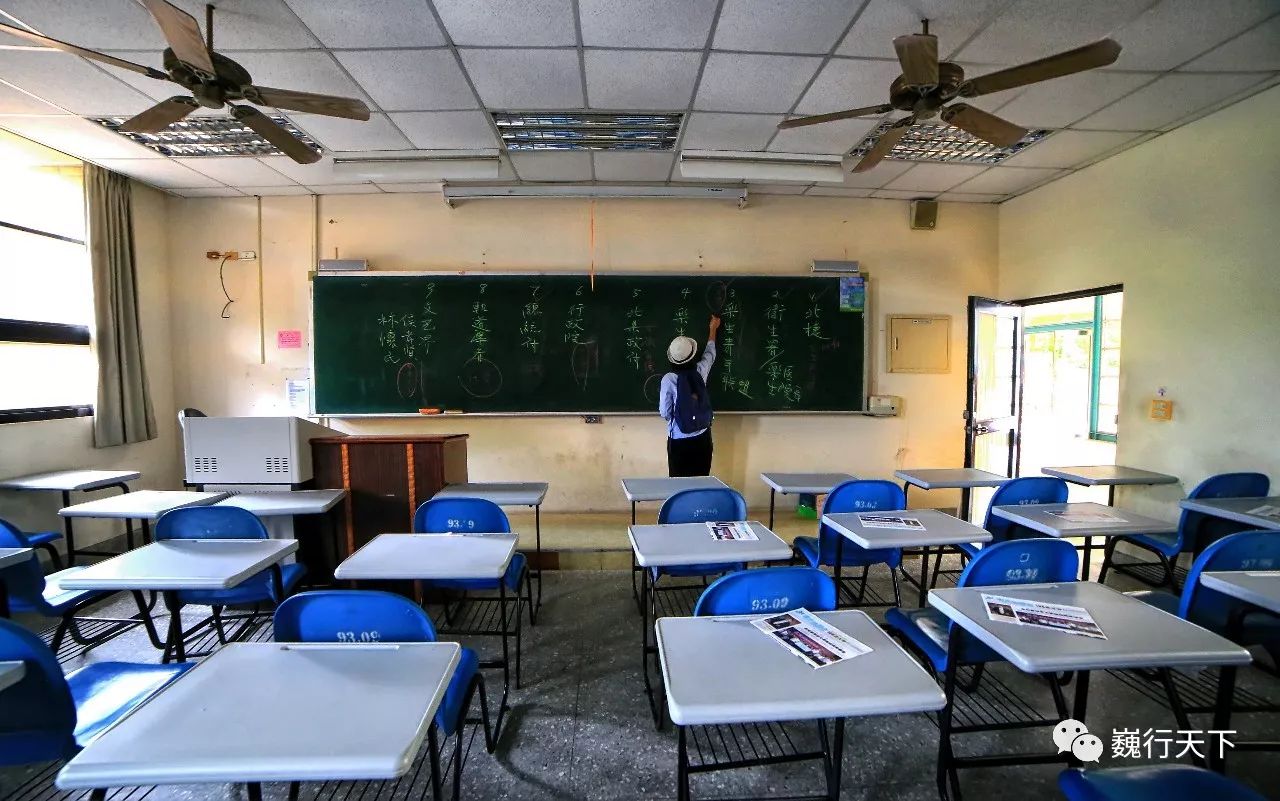 这所大学很特别,来的人都会找到逝去的校园爱情故事