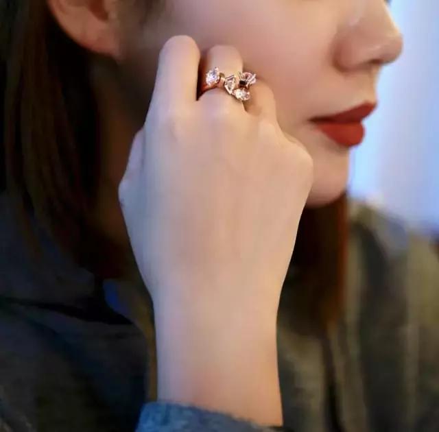 刘亦菲章子怡angelababy,章子怡和刘亦菲的骨相谁比较好