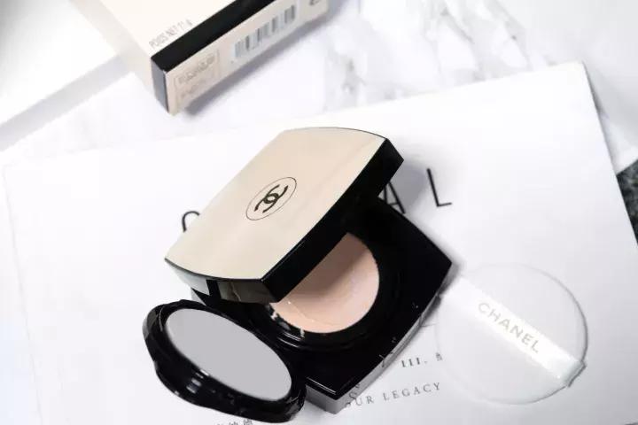 一款轻松拥有完美底妆气垫,可以搞定底妆的气垫