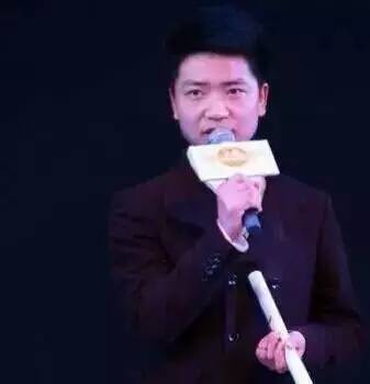 閫氳繃澶存潯缁欏叕浼楀彿娑ㄧ矇,骞垮窞鍗楁柟浼犲獟涔﹂櫌